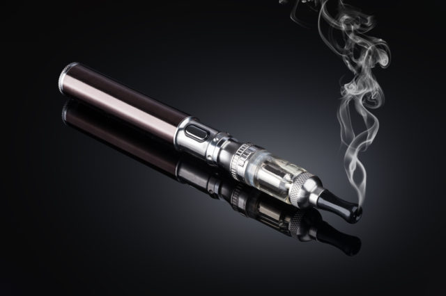 ई-सिगरेटको प्रयोग गर्दा हदृयघातको जोखिम १९ प्रतिशतले बढी हुने : अध्ययन्