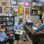 ब्युटि पार्लरमा भेटिए लाइसेन्स बिनाका डाक्टर