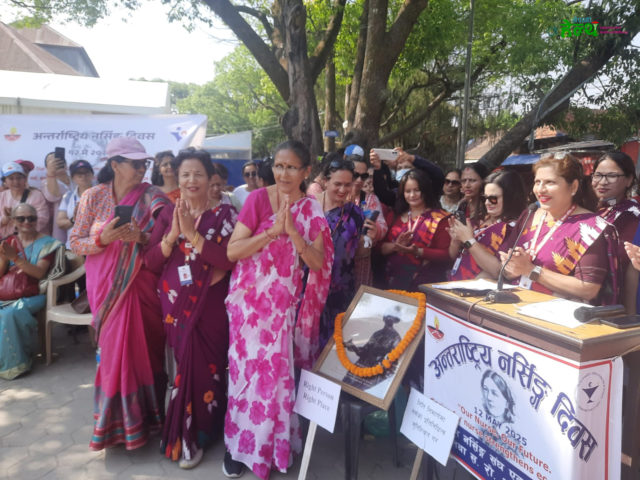अन्तर्राष्ट्रिय नर्सिङ दिवसको अवसरमा नेपाल नर्सिङ संघद्धारा प्रभातफेरी कार्यक्रमको आयोजना (फोटो फिचर)