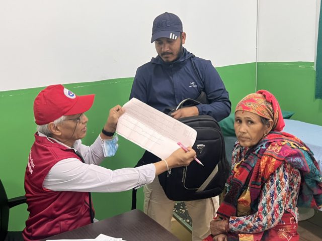काठमाडौँका मुटु विशेषज्ञको टोली मुटु जाँच्न जाजरकोट