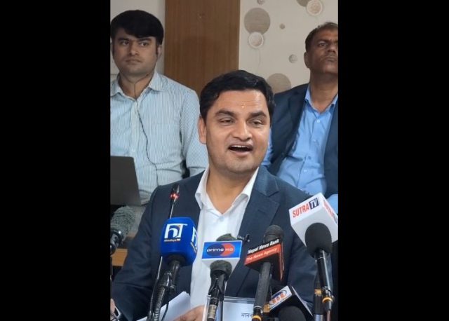 स्वास्थ्य मन्त्री पौडेललाई प्रश्न : चार प्रतिष्ठानको उपकुलपति नियुक्तीमा किन ढिलाई ?