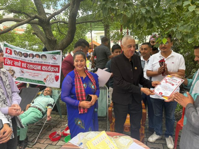 खिर खाने दिनमा नेविसंघ विश्व भाषा क्याम्पसद्धारा रक्तदान कार्यक्रमको आयोजना