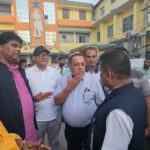 मधेश प्रदेशका स्वास्थ्य मन्त्री पुगे हैजा प्रभावित क्षेत्र वीरगञ्ज, भने – ‘नियन्त्रणका लागि सबै संयन्त्र परिचालित छ’