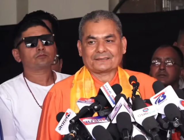 मेडिकल व्यवसायी दुर्गा प्रसाईँले गरे पार्टी खोल्ने घोषणा