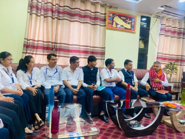 कोशीका स्वास्थ्य सचिव डा. घिमिरेले जिम्मेवारी सम्हाले