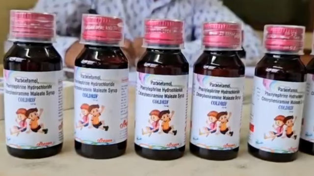 १० जना बच्चाको मृत्यु पछि कफ सिरफ प्रेस्काइब गर्ने चिकित्सक पक्राउ