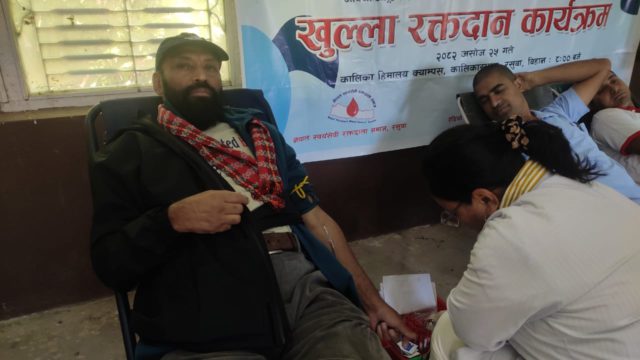 रसुवा पुगेर प्रेमसागरले गरे १८४ औँ पटक रक्तदान