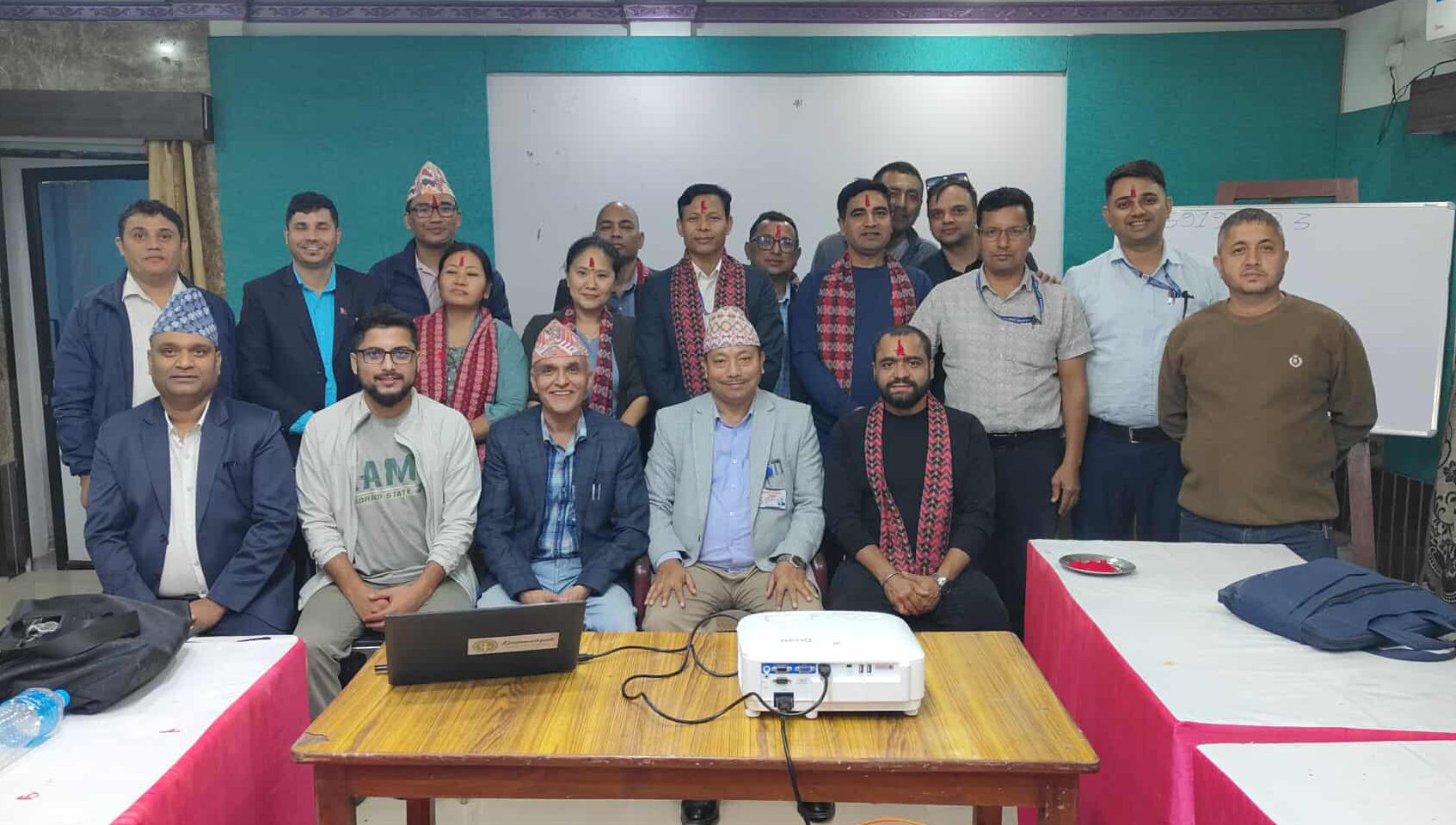 नयाँ नियुक्ती र बढुवा भएका सहकर्मीहरुलाई सम्मान गर्दे नेफा लुम्बिनीद्धारा जनस्वास्थ्यका विविध विषयमा छलफल