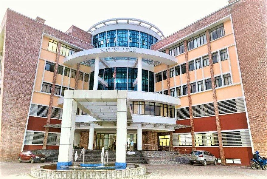 डा. जैसी एघारौँ तहमा बढुवा, आठौँ तहमा नाम निकालेका पाँच चिकित्सकलाई अन्तर्वार्ता सूचीबाट हटाइयो