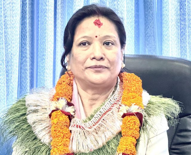 प्रत्यारोपण केन्द्रकी नव नियुक्त निर्देशक डा. श्रेष्ठले सम्हालिन जिम्मेवारी