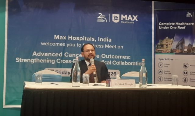 नेपाली बिरामीको उपचार अनुभव बाँढ्न म्याक्सका विशेषज्ञ डाक्टर काठमाडौँमा