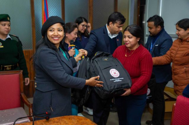 ७० वर्ष माथिका जेष्ठ नागरिकलाई आधारभूत स्वास्थ्य सेवा घर घरमै पुर्‍याँउदै काठमाडौँ महानगर