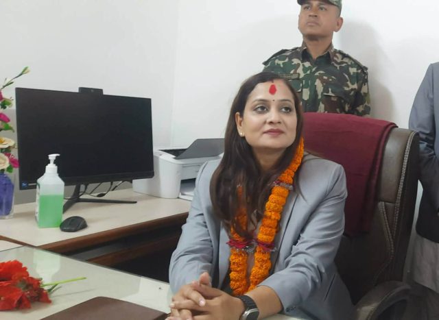 नवनियुक्त स्वास्थ्यमन्त्री मेहताद्धारा पदवहाली