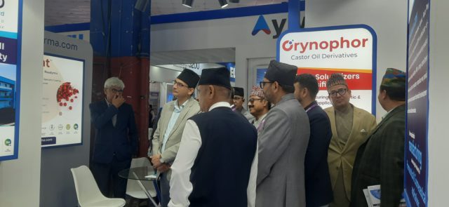 सुरु भयो देशकै सबैभन्दा ठूलो औषधी तथा स्वास्थ्य क्षेत्रको प्रदर्शनी ‘नेपाल फर्मा एक्स्पो – २०२६’ (फोटो फिचर)