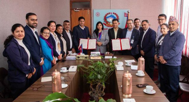 स्तन र पाठेघरको मुखको क्यान्सर परीक्षण तथा उपचार नि:शुल्क गर्दै काठमाडौँ महानगरपालिका