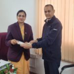 स्वास्थ्यमन्त्री मेहतालाई स्वास्थ्यकर्मी मुडभरीले बुझाए ४३ बुँदे सुझाव पत्र