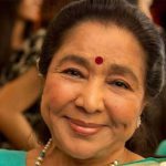 बलिउडकी प्रख्यात प्लेब्याक सिंगर आशा भोसलेलाई हृदयघात