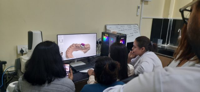 ‘स्क्यानदेखि क्राउनसम्म’ : आधुनिक दन्त उपचारको केन्द्र ‘केडीसी’मा अब सबै काम एउटै ठाउँमा