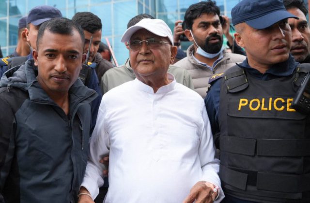 केपी ओलीको स्वास्थ्यमा सुधार, हल्टर मोनिटर निकालियो