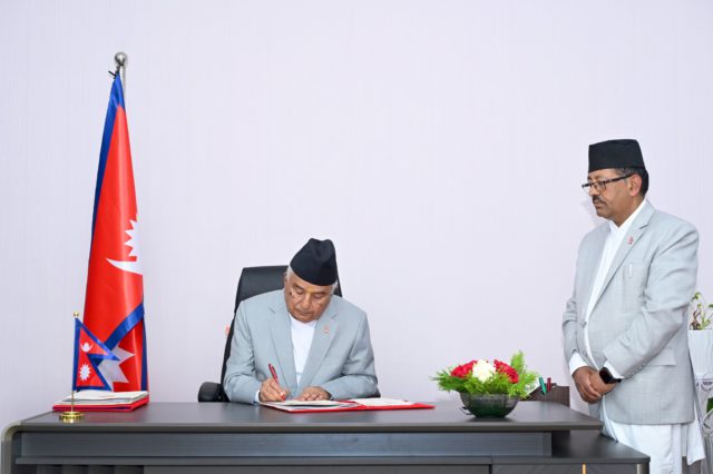 राष्ट्रपतिद्धारा स्वास्थ्य विज्ञान प्रतिष्ठानसम्बन्धी सहित तीनवटा अध्यादेश जारी