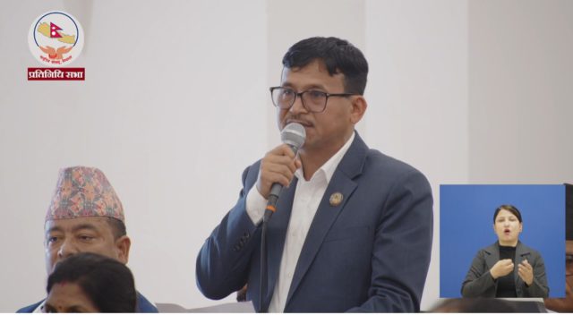 ‘न डाक्टर, न त छ उपकरण, उपचार नपाई हुने हो कि मरण ?’ – सांसद रमेश मल्ल