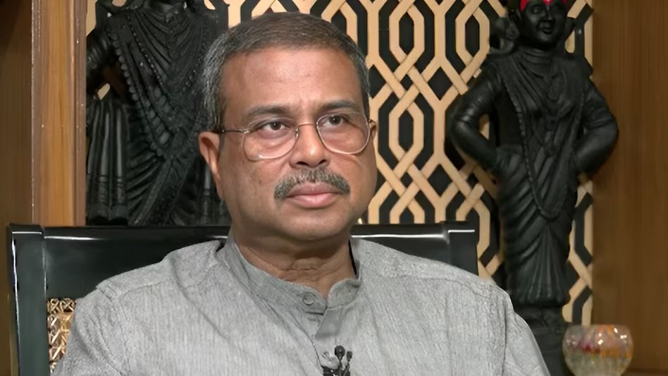 भारतका शिक्षामन्त्री धर्मेन्द्र प्रधानले दिए राजीनामा