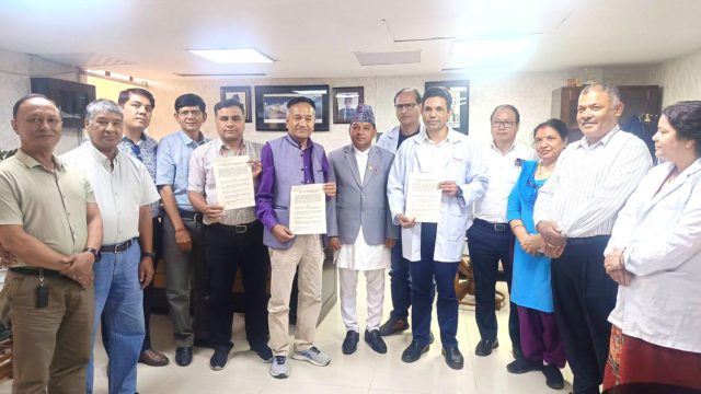 राष्ट्रिय ट्रमा सेन्टरमा आउने बेवारिसे बिरामीको रगतको शुल्क नेपाल रेडक्रसको काठमाडौँ जिल्ला शाखाले बेहोर्ने