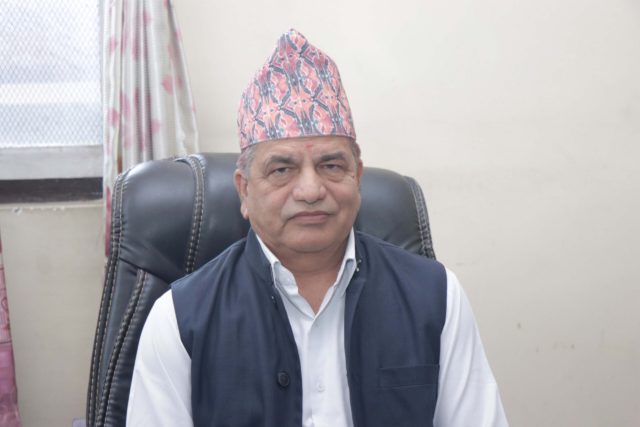 अघिल्लो साता मन्त्रालय तानिएका प्रमुख जनस्वास्थ्य प्रशासक पण्डितद्धारा राजिनामा